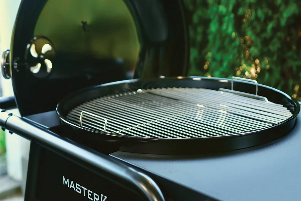 Outdoor Kitchen with a Charcoal Grill — Setup Guide