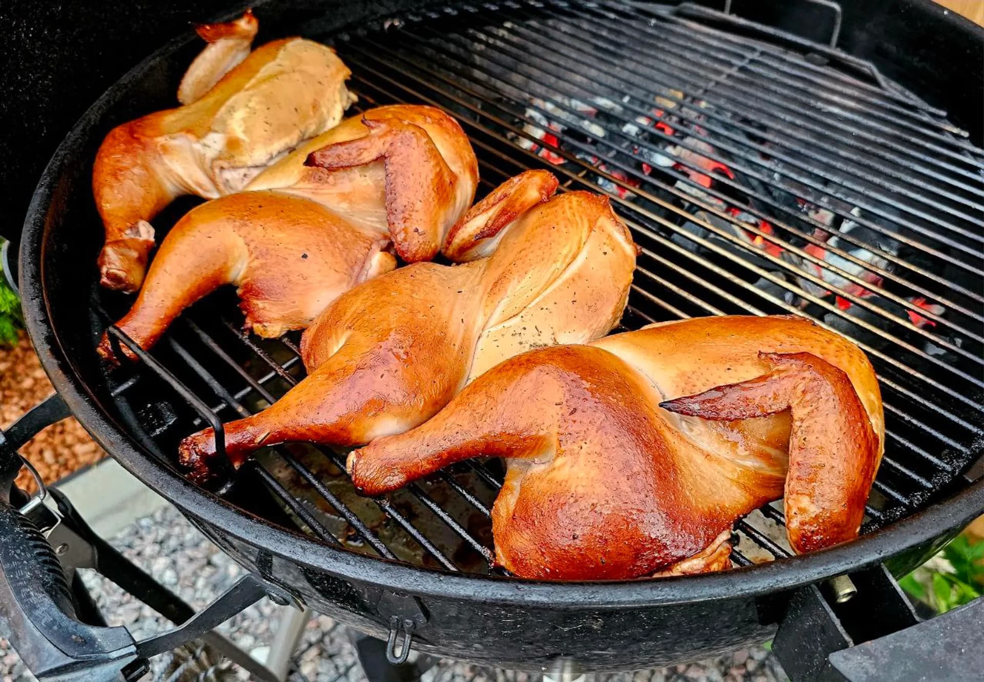 Двухзонное приготовление на угольном гриле