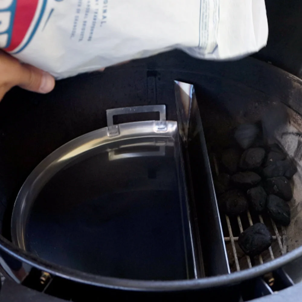 Drip 'N Divide — Pan with Built-in Divider 3